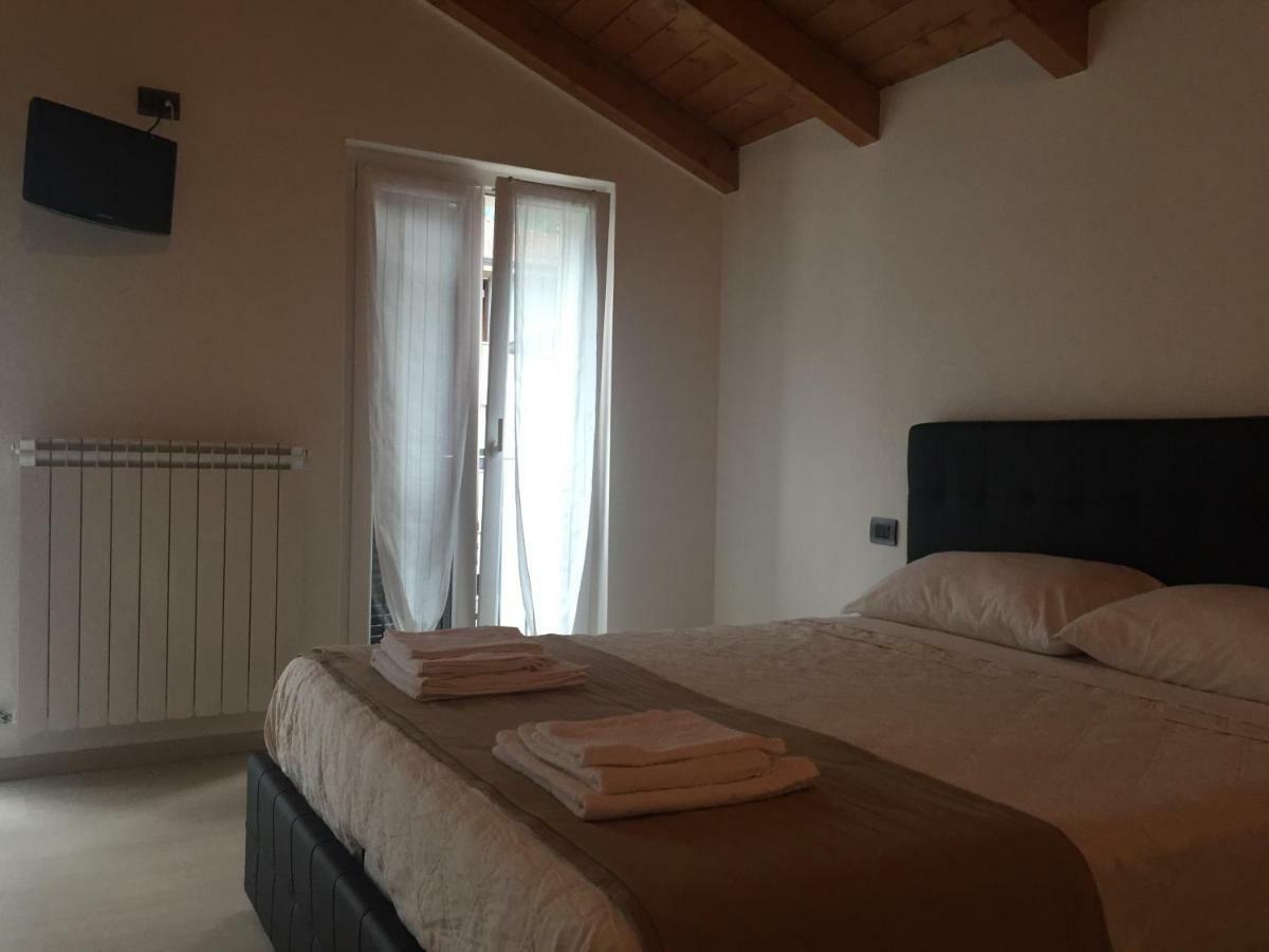 Ferienwohnung Casa Stefania Mandello del Lario Exterior foto